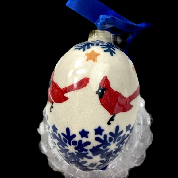 Polish Pottery Cardinals Snowflakes Hand Painted Christmas Holiday Ornament - Picture 2 of 5